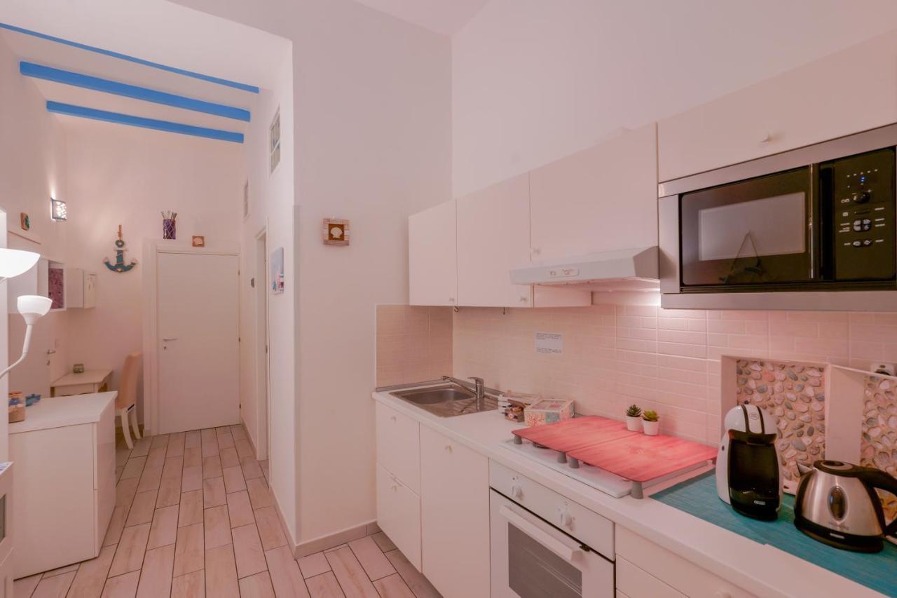 Approdo Rooms - Eja Sardinia カリアリ エクステリア 写真