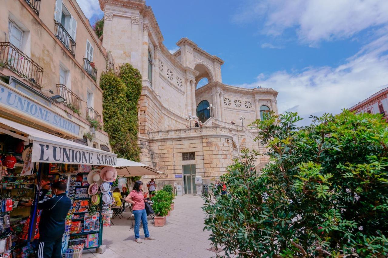 Approdo Rooms - Eja Sardinia カリアリ エクステリア 写真