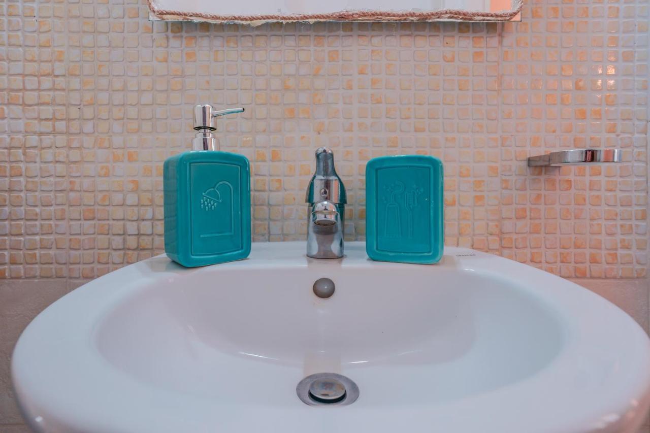 Approdo Rooms - Eja Sardinia カリアリ エクステリア 写真