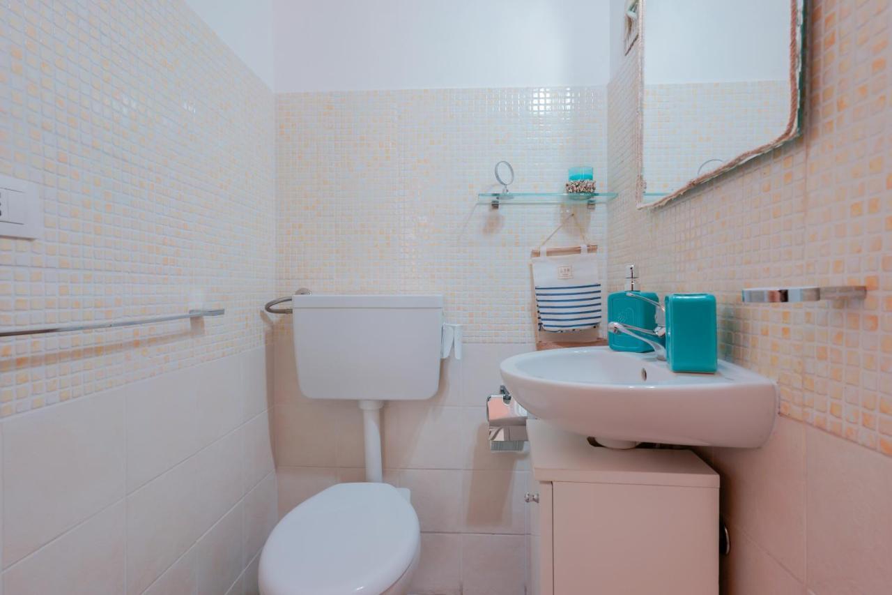 Approdo Rooms - Eja Sardinia カリアリ エクステリア 写真