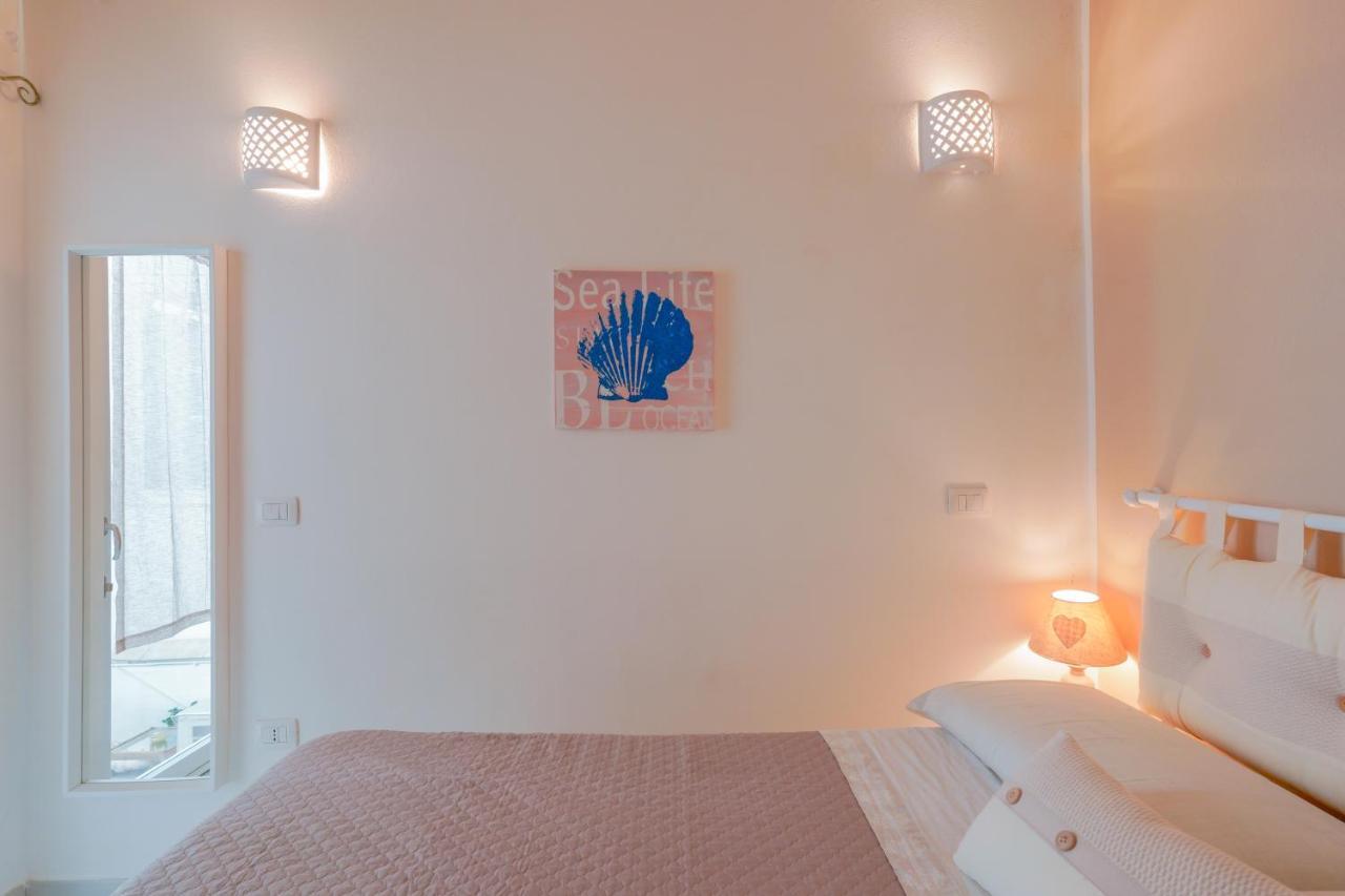 Approdo Rooms - Eja Sardinia カリアリ エクステリア 写真